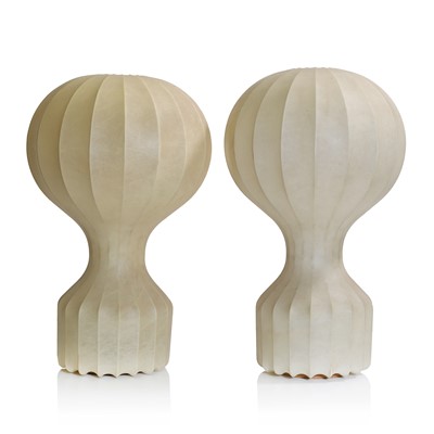 Lot 266 - A pair of 'Gatto' (Cat) table lights