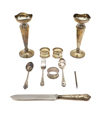 Lot 22 - A collection of silver items