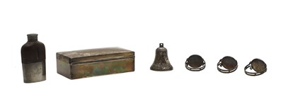 Lot 76 - A collection of silver items