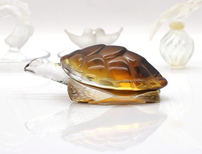 Lot 198 - A collection of Lalique glass items