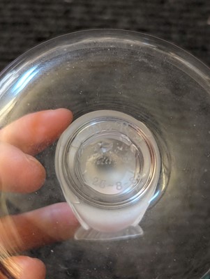 Lot 197 - A Lalique glass 'deux colombes' cendrier