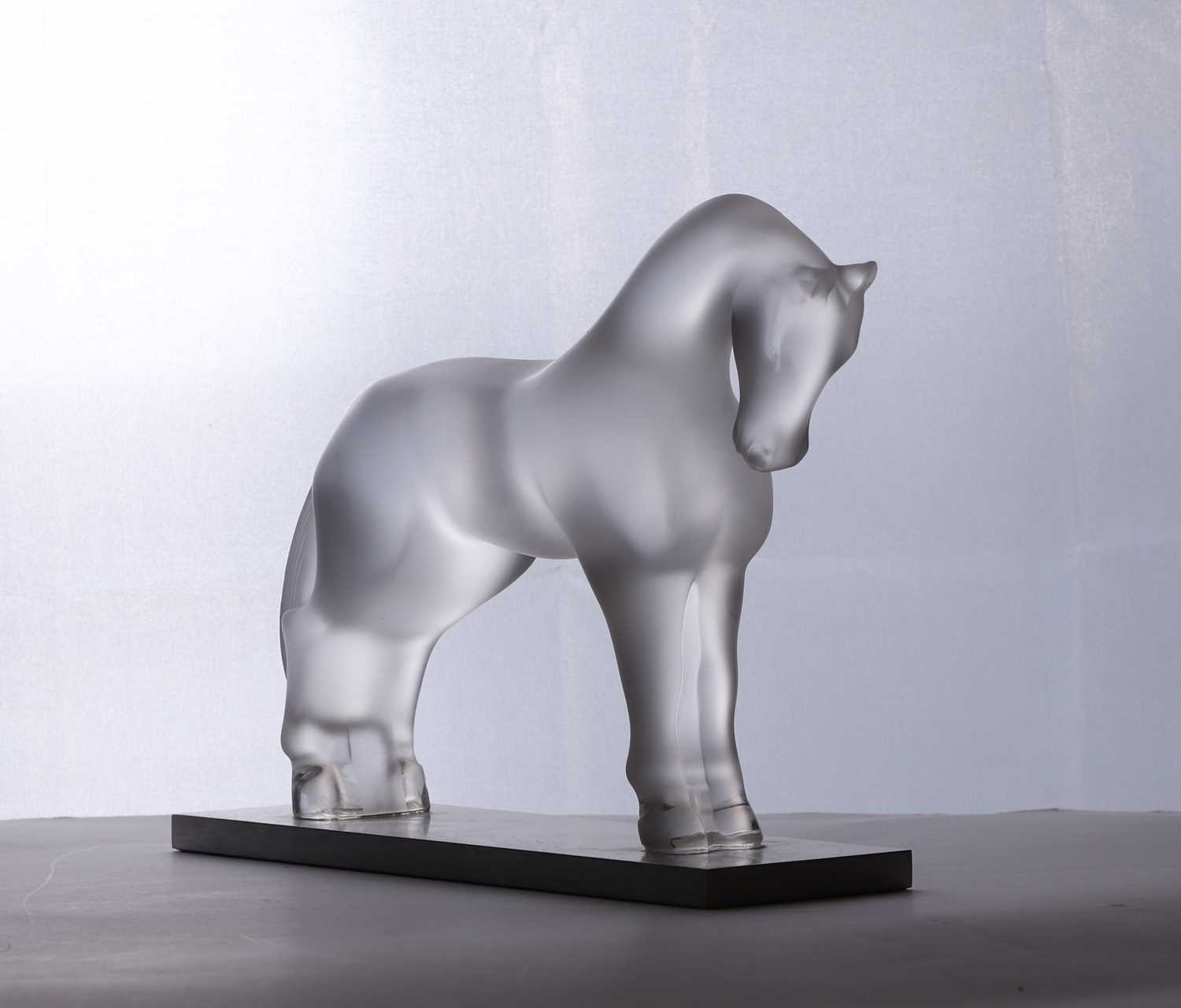Lot 199 - A Lalique glass 'Siglavy' horse