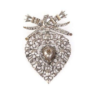 Lot 3 - An antique silver and gold, diamond set Flemish/Vlaams heart brooch