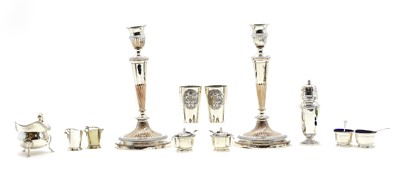 Lot 25 - A collection of silver items