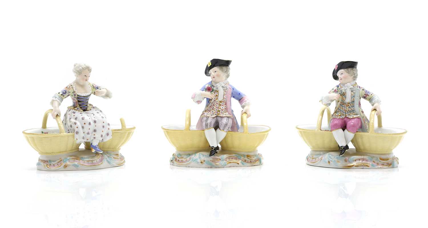 Lot 105 - A Meissen porcelain salt