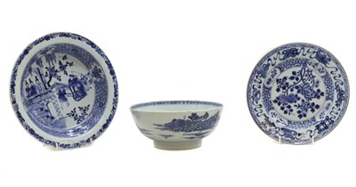 Lot 77 - A collection of Chinese blue and white porcelain