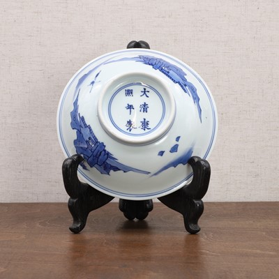 Lot 44 - A Chinese blue and white dish