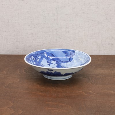 Lot 44 - A Chinese blue and white dish