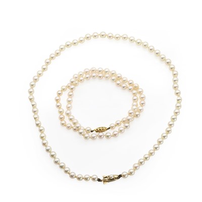 Lot 163 - Two uniform single row cultured pearl necklaces