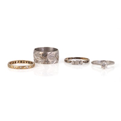 Lot 249 - A group of four rings