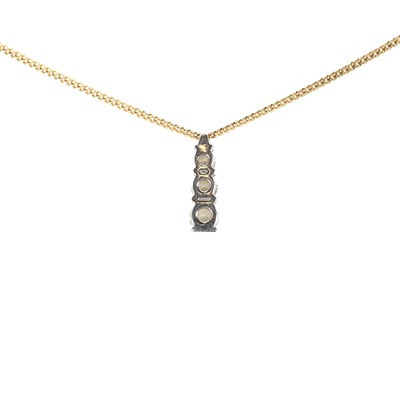 Lot 164 - An 18ct gold diamond three stone pendant and chain