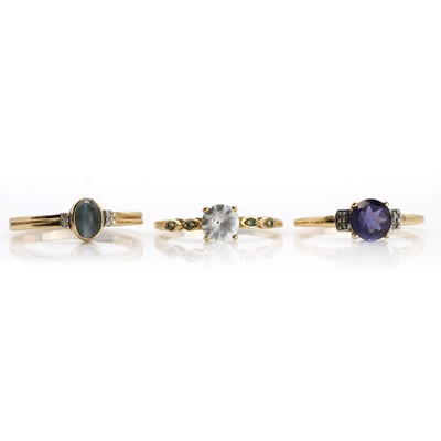 Lot 246 - Three 9ct gold gem set rings