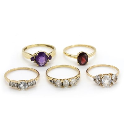 Lot 261 - A group of five 9ct gold gem set rings