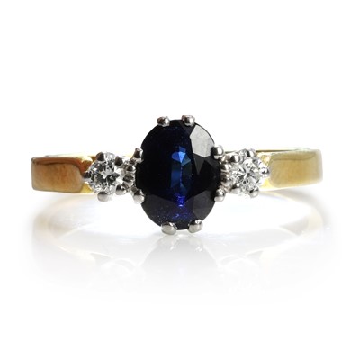 Lot 111 - An 18ct gold sapphire and diamond ring