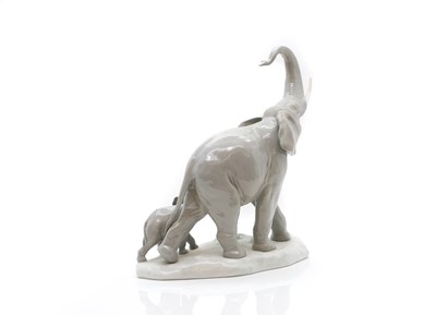 Lot 179 - A Lladro porcelain figure group