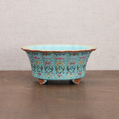 Lot 90 - A Chinese famille rose jardinière