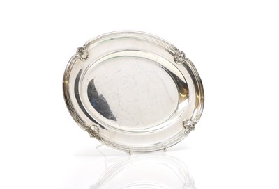 Lot 16 - A silver dish