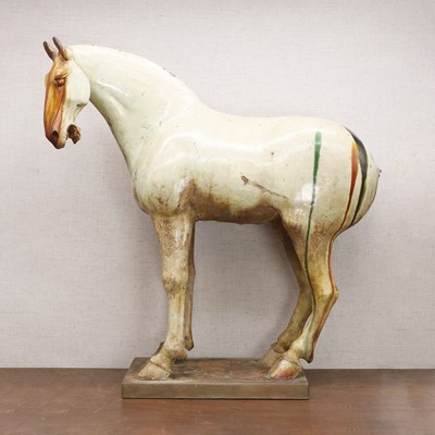 Lot 8 - A Chinese sancai-glazed pottery horse