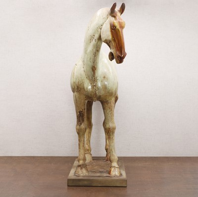 Lot 8 - A Chinese sancai-glazed pottery horse