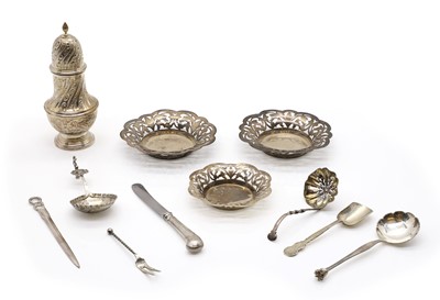 Lot 11 - A collection of silver items