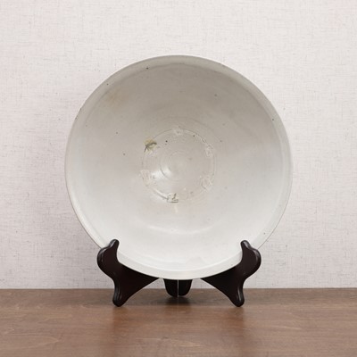 Lot 4 - A Chinese white-glazed bowl