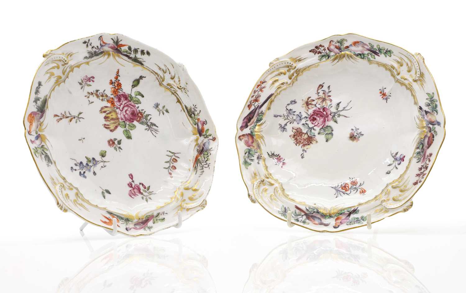 Lot 131 - A pair of Chelsea Derby porcelain plates