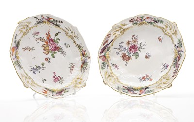 Lot 131 - A pair of Chelsea Derby porcelain plates