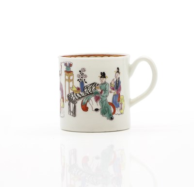 Lot 123 - A Worcester porcelain coffee can