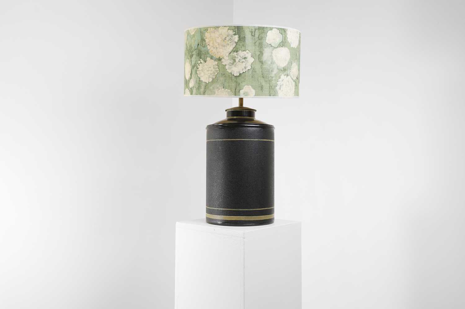 Lot 16 - A toleware tea canister lamp