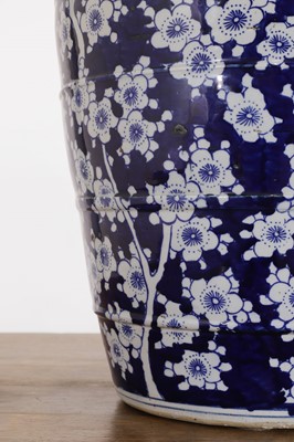 Lot 20 - A large porcelain table lamp