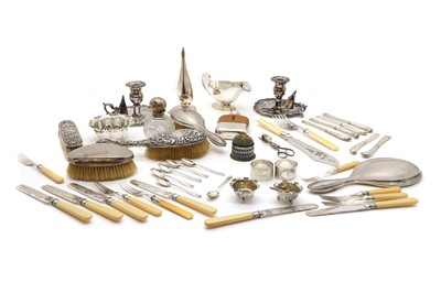 Lot 54 - A collection of silver items