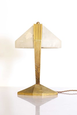 Lot 480 - An Art Deco table lamp