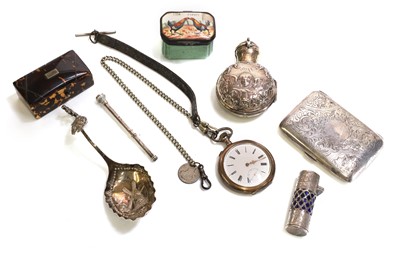 Lot 59 - A collection of silver items
