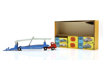 Lot 324 - A Corgi No.1 Gift set 'Carrimore' car transporter