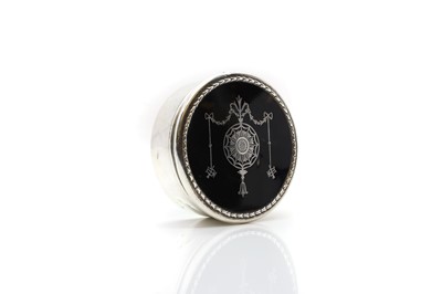 Lot 35A - A silver and tortoiseshell box