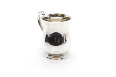 Lot 39 - A Mappin & Webb silver mug