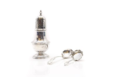 Lot 44 - A silver sifter
