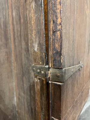Lot 345 - A William and Mary walnut and marquetry longcase clock by Joseph Windmills of London