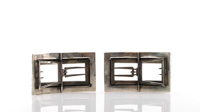 Lot 109 - A pair of silver shoe buckles