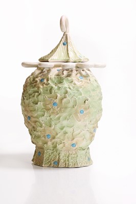 Lot 9 - Richard Slee (b.1946)