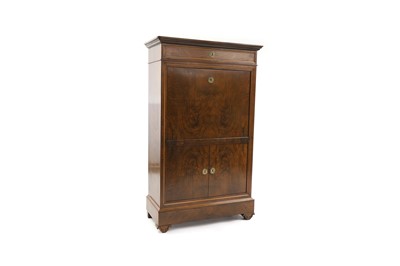 Lot 574 - A Biedermeier walnut secretaire