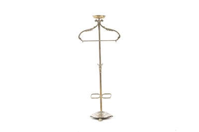 Lot 526 - A metal butler's stand