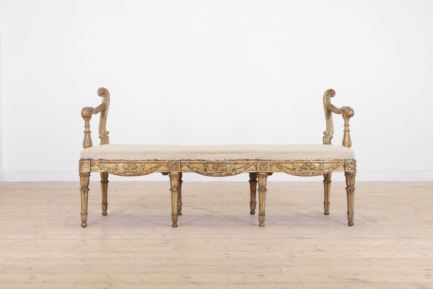 Lot 193 - A giltwood window seat