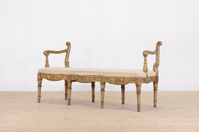 Lot 193 - A giltwood window seat