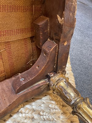 Lot 193 - A giltwood window seat