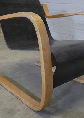 Lot 4 - Alvar Aalto (Finnish, 1898-1976)