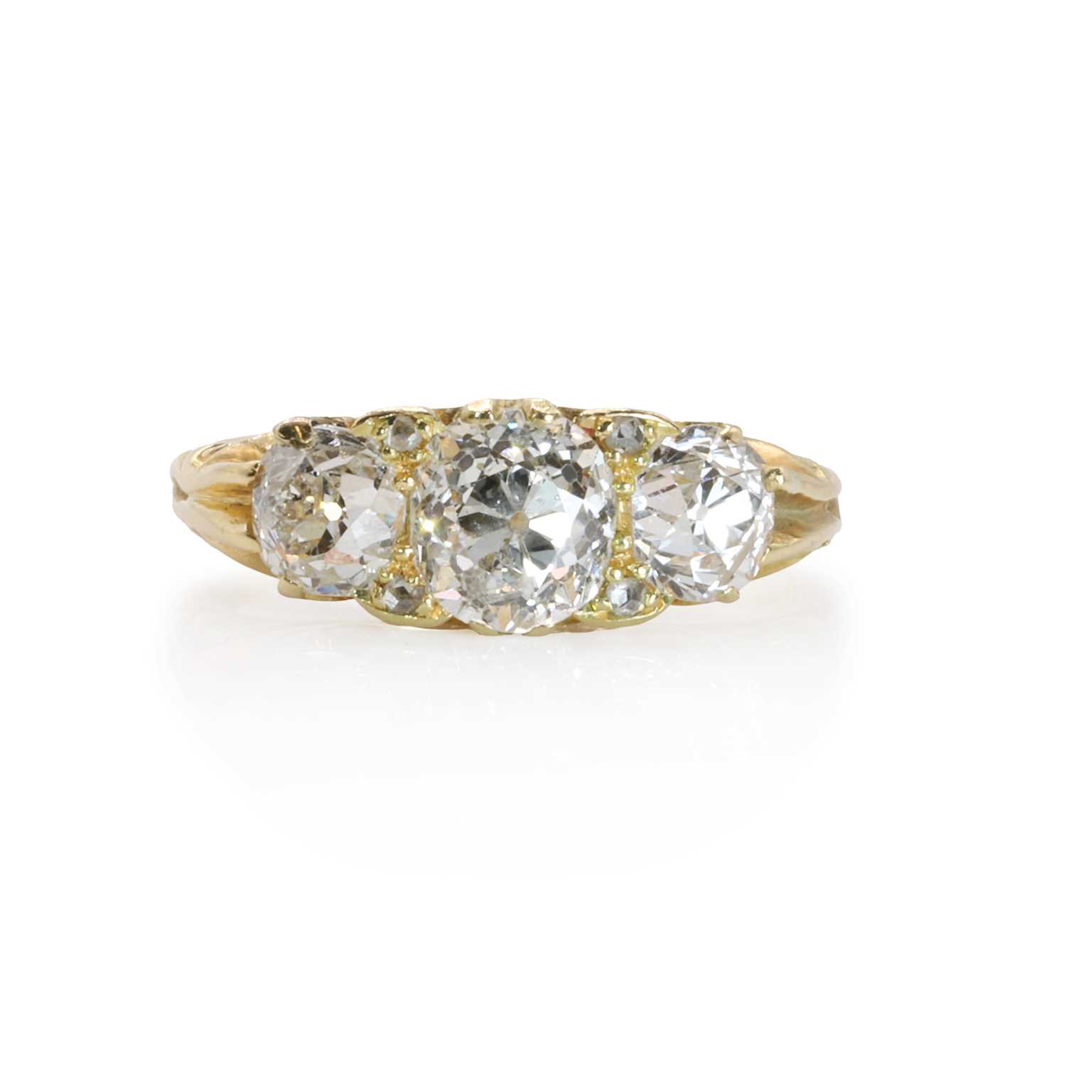 Lot 30 - A late Victorian diamond three stone ring