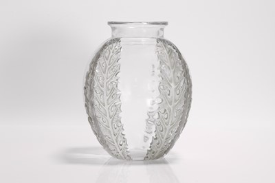 Lot 184 - René Lalique (French, 1860-1945)