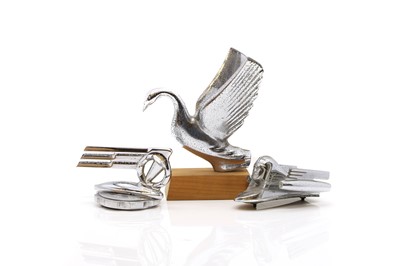 Lot 7 - A 'Winged Torch' mascot for Triumph Renown cars
