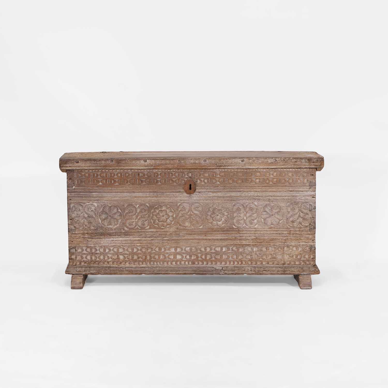 Lot 12 - A small oak chest